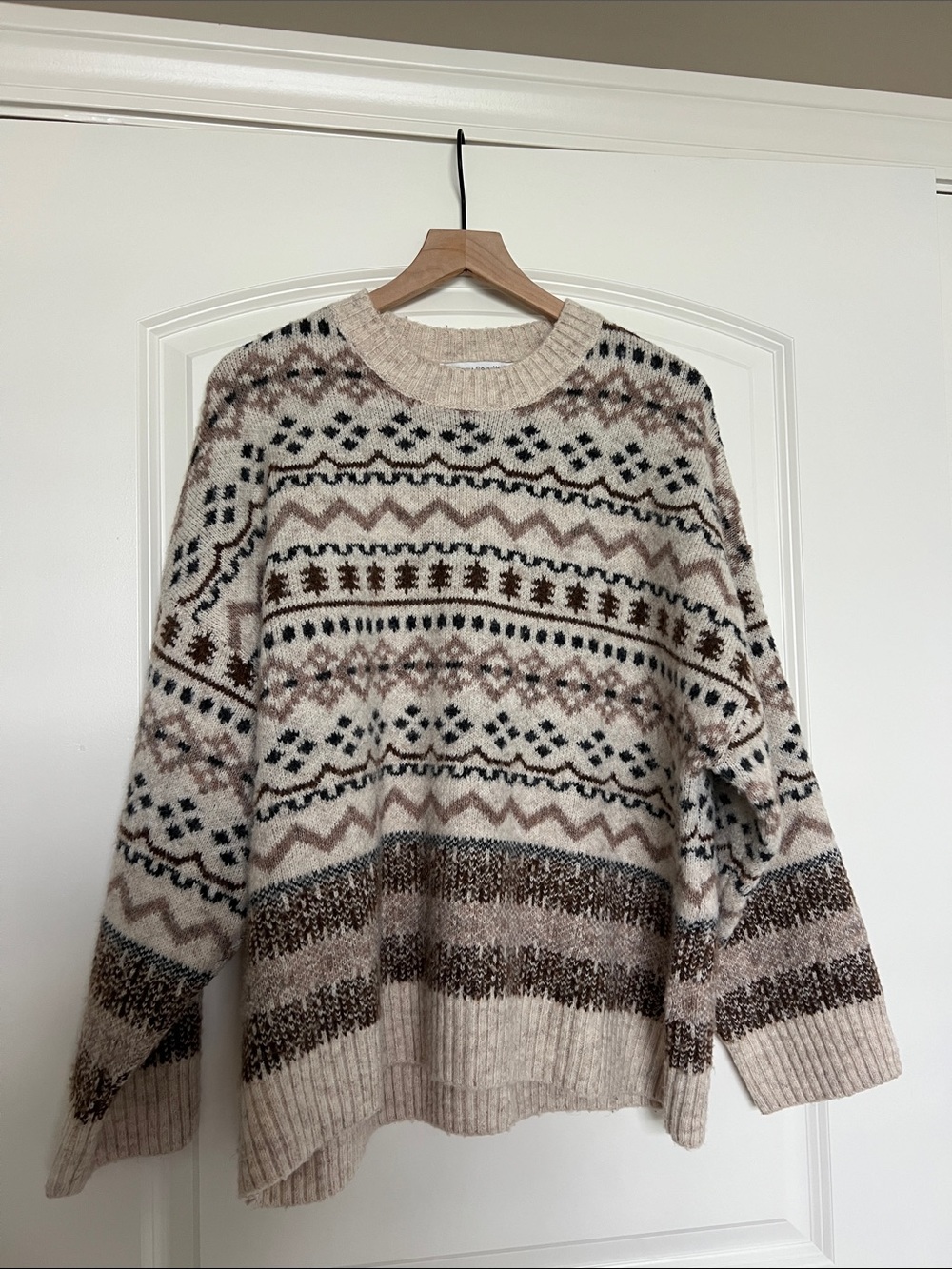 Grey Bandit “Cool Vibes” Sweater (never worn!)